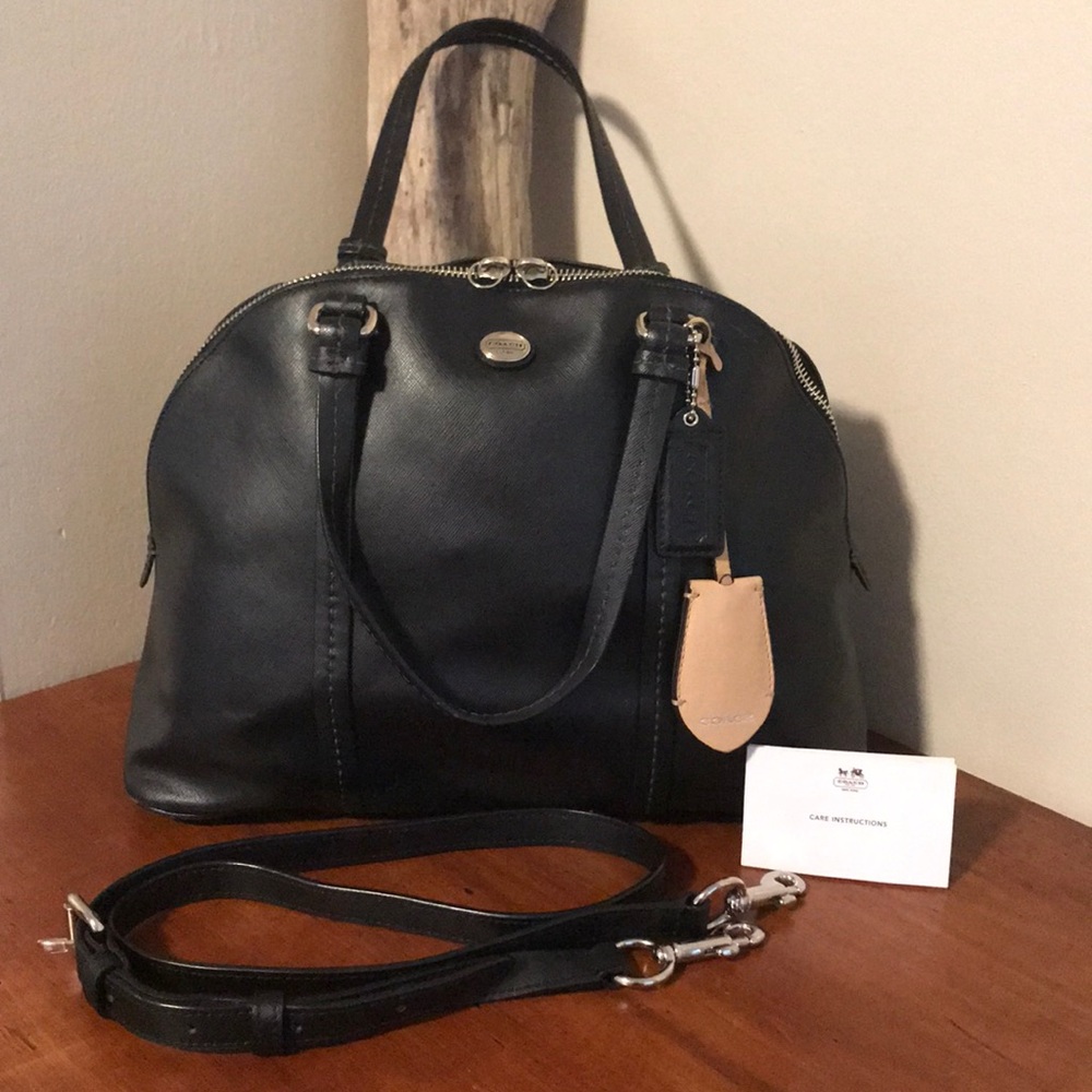 ⭐️ COACH Black Peyton Satchel